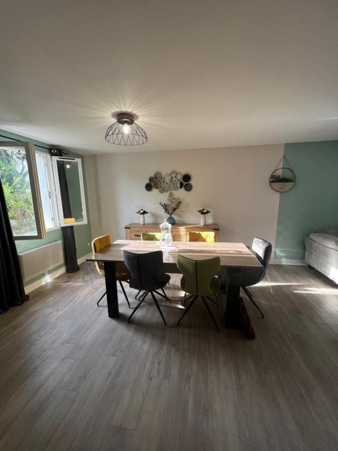 Belle Maison Familiale Proche Du Lac 부르주 외부 사진